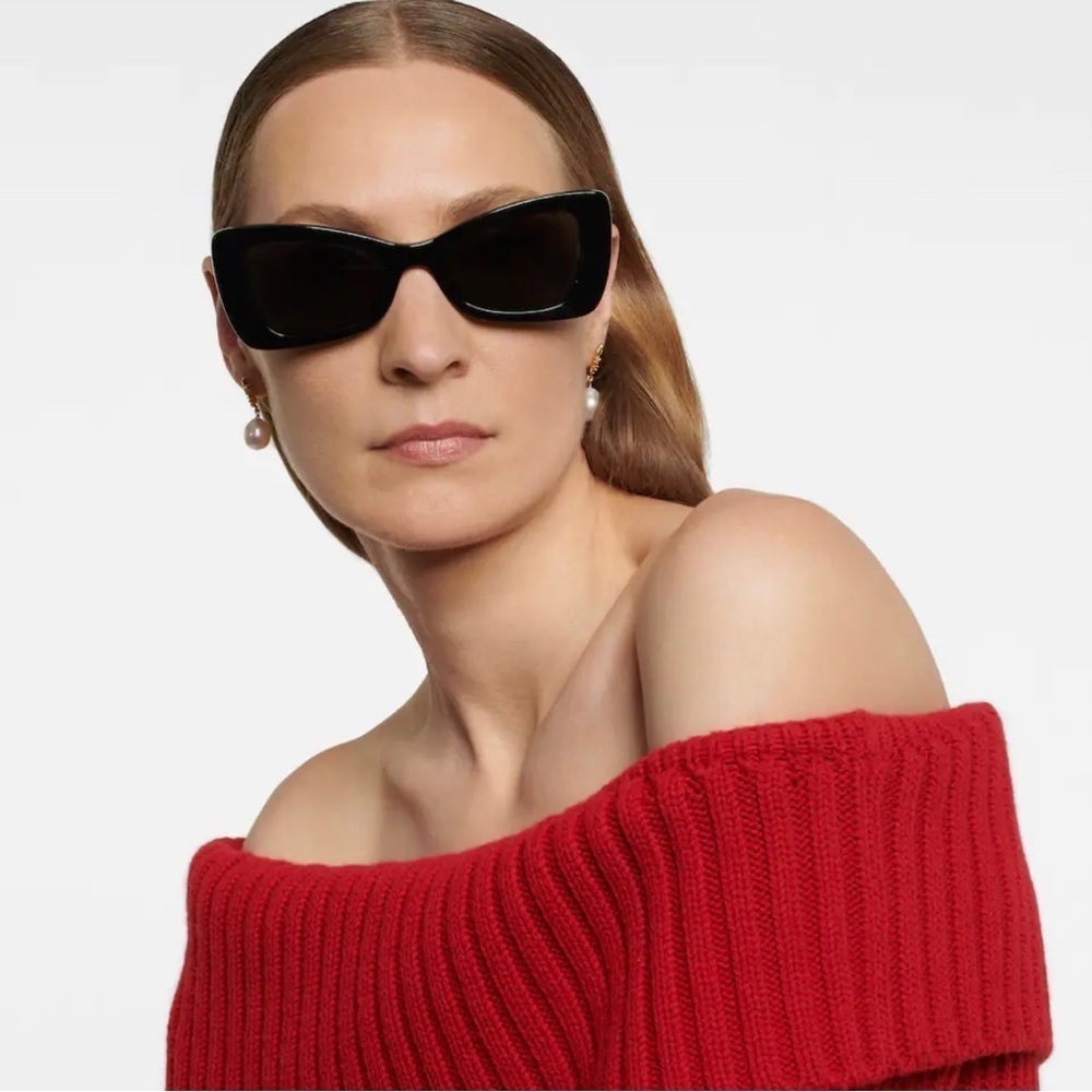 New! CELINE Sunglasses CL40236I 01A Authentic New! - Picture 3 of 14